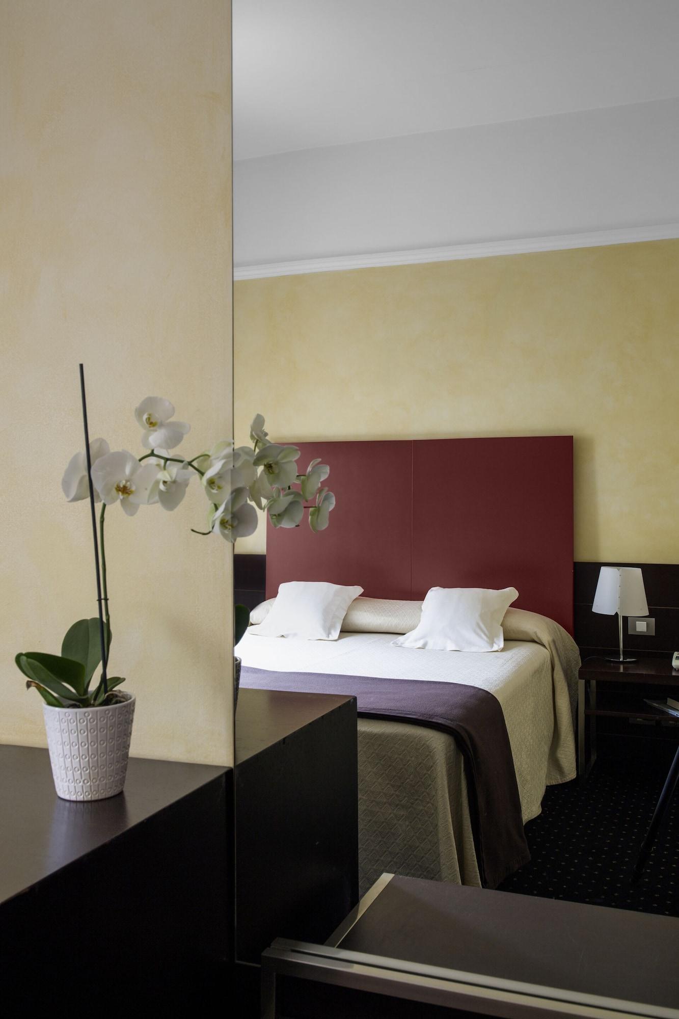 Hotel Colombia Milan Exterior photo